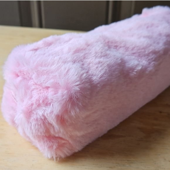 BARBIE PLUSH PENCIL CASE - Picture 10 of 11